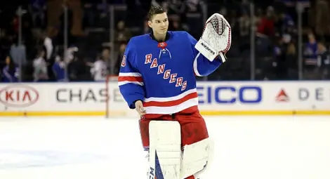 Александър Георгиев спря 25 шайби в Меката на хокея