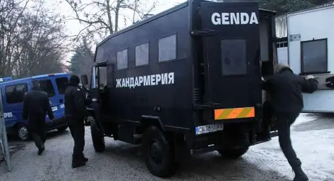 Жандармерия нахлу в офис на петролна фирма