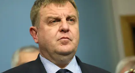 Каракачанов: България не приема тайно мигранти