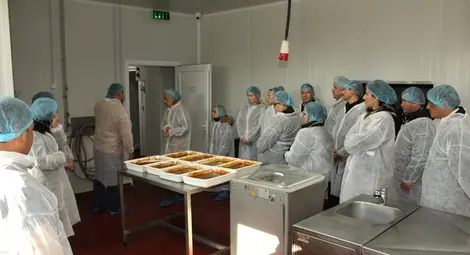 Румънци купуват един тон  риба от цеха в Ряхово