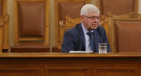 Ананиев поиска оставката на управителя на НЗОК Ананиев поиска оставката на управителя на НЗОК