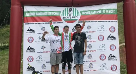 Смелчагата от Ценово Анчев с титла по планинско колоездене Смелчагата от Ценово Анчев с титла по планинско колоездене