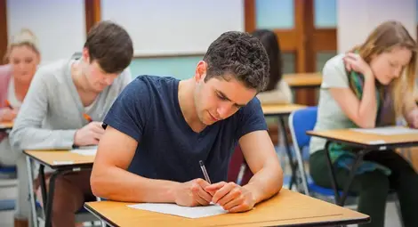 Три русенски гимназии в Топ 100  с оценките от втората матура