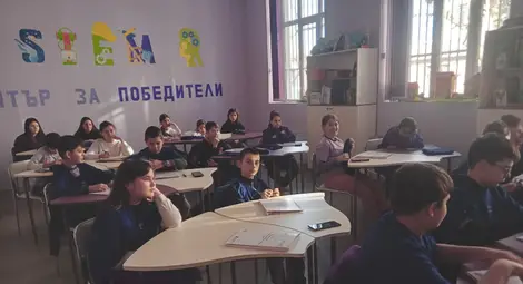 Ученици от 12 училища в Русенско участваха в поредица от обучения за превенцията на домашното насилие