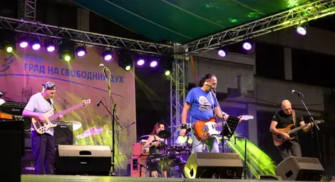 Кетъринг фирмата от концерта на Ед Шийрън ще се грижи за гостите на Грийн Рок Фест