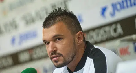 Божинов от &bdquo;скуадрата&ldquo; до дъното със слабака &bdquo;Тернана&ldquo;