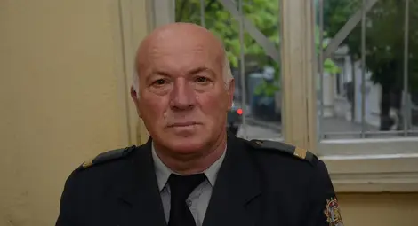 Иван цял ден не си мил ръката след ръкостискане с президента Стоянов Иван цял ден не си мил ръката след ръкостискане с президента Стоянов