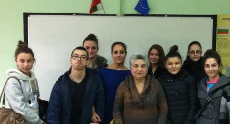 Приемна майка разкри пред гимназисти света от емоции да гледаш изоставено дете