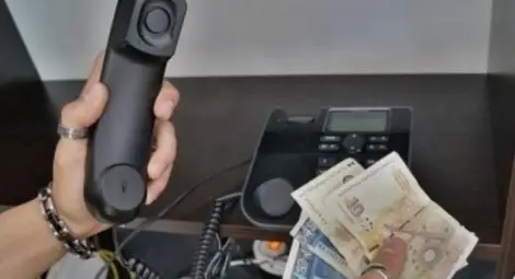 83-годишна жена &bdquo;помогна на полицията&ldquo; с пари и злато за над 4000 лева