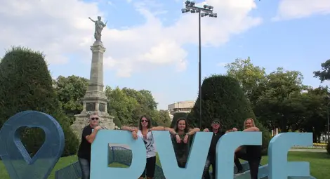 &bdquo;Бонфайър&ldquo; сложи звезден финал на десетия Грийн рок фест