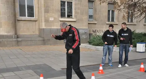 Стотици търсиха правата линия с 1.7 промила алкохол