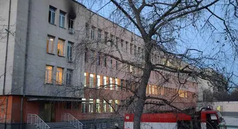 Пожар евакуира 700 деца от Европейското училище