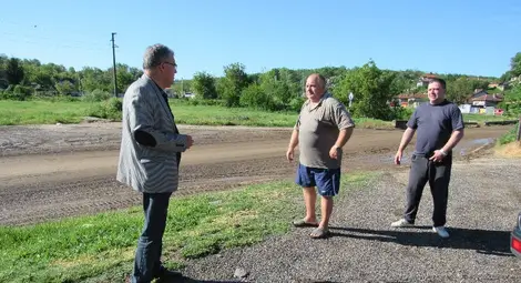 Басарбово и Средна кула пострадаха най-много в снощната бура /галерия/