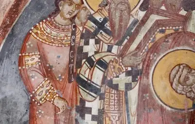 Стенопис от 1633 на св. Йоаким Търновски в Печка патриаршия. Част от по-широка композиция на &bdquo;Успение на св. архиепископ Сава&ldquo; в която се изобразява погребението на светеца в Търново.