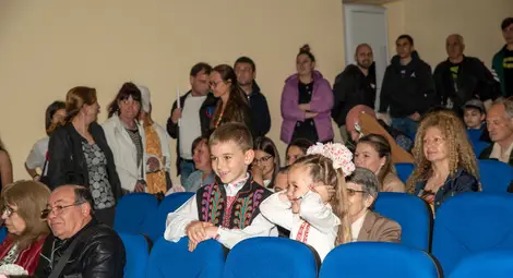 "Културна мозайка" изпъстри дните на децата в училището в Борово /галерия/