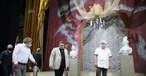 Министър Боил Банов отпуска средства   за ремонт на операта и филхармонията