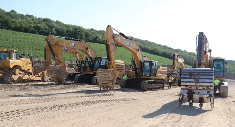 Поредно нелепо оправдание: Льосови почви затруднявали строителството на магистралата