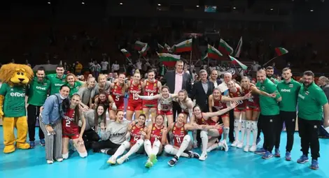 &bdquo;Лъвиците&ldquo; без грешка към финалите в Русе