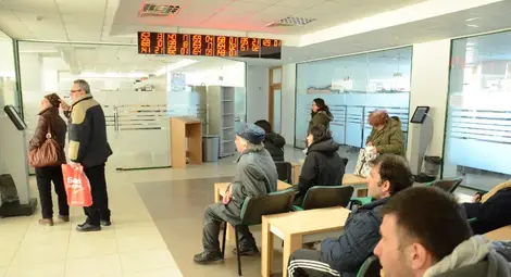 Данъчните анкетират клиентите за качеството на обслужването