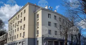 Момиче на 16 години и младеж на 20 години са били задържани като участници в телефонна измама