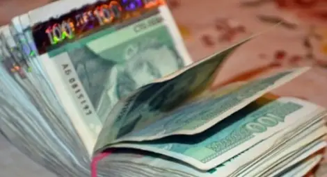 Българите трупат най-малко дългове