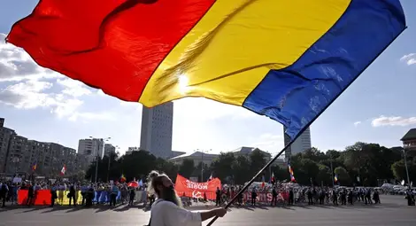 Хиляди отново излязоха на протест в Румъния Хиляди отново излязоха на протест в Румъния