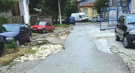 46 литра дъжд на квадрат и вятър  100 км/час съсипаха Русе за 90 минути