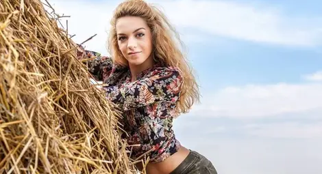 &bdquo;Мис Русе 2014&ldquo; ще се бори за фермерско сърце