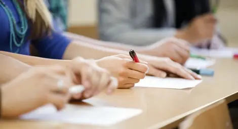 Над 3 хил. двойки на матурата по български език след 12 клас