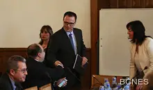 НАП: Няма задържане на вноски за втора пенсия към пенсионните дружества