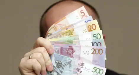 От 2021 богатите в Русия с по-високи данъци От 2021 богатите в Русия с по-високи данъци