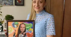 Шарж, кактус и дървото на живота за рождения ден на Наталия Кръстева