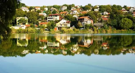 Населението на Русе намалява,  но околните села растат