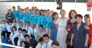 „Слънцата“ пеят предколедно  утре вечер в зала „Европа“