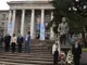 Празникът за 80-годишнината на Русенския университет започна с поднасяне на венец на паметника на Ангел Кънчев пред ректората