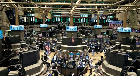 Уолстрийт изпадна в тревога за глобалния растеж