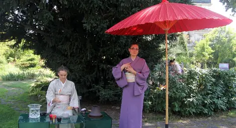 Японска чаена церемония в горещия ден /галерия/