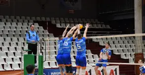 Волейболът в цайтнот, играчите чакат да разберат ще има ли отбор