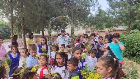Деца и самодейци възстановиха традициите за Еньовден в община Ценово /галерия/