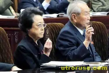 Докато Ким Чен-ун се перчи, леля му и чичо му държат юздите на властта 