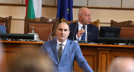 Цветанов: Вот на недоверие без алтернатива е просто заяждане Цветанов: Вот на недоверие без алтернатива е просто заяждане