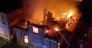 30-годишен отива на съд за убийство на двама души и палеж на две сгради