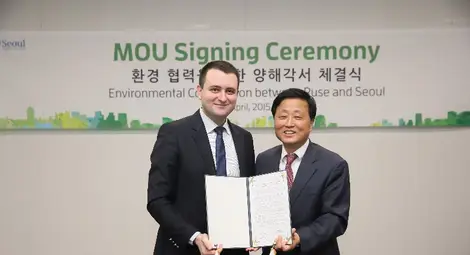 Карапчански подписа меморандум за сътрудничество между Русе и Сеул