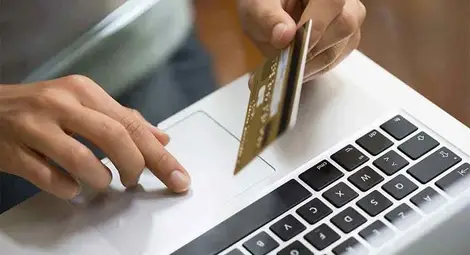 Чужди търговци ни цакат с онлайн поръчки