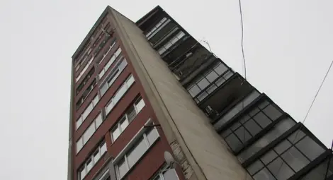 Две фирми спасяват потъващия блок &bdquo;Русия&ldquo;