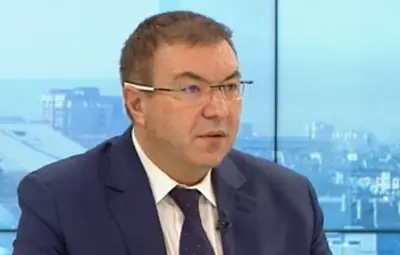 Министър Ангелов: От 1 януари по-висока заплата с 600 лв. за всеки лекар