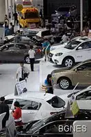 Продажбите на нови коли в Китай излетяха до небето