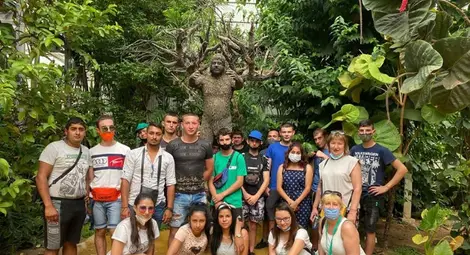 Бъдещи фермери от Чифлика опознават  тънкостите на земеделието в Севиля