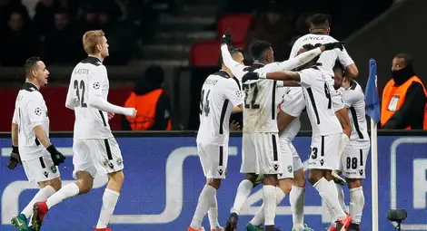 Лудогорец продължава в Лига Европа след равенство в Париж Лудогорец продължава в Лига Европа след равенство в Париж