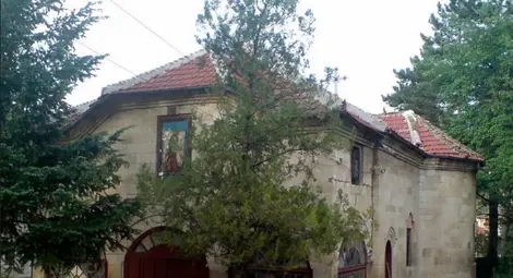 Настоятелството на храм &bdquo;Св.Архангел Михаил&ldquo; в Кошов набира дарения за ремонт. 			               Снимка: &bdquo;Утро&ldquo;